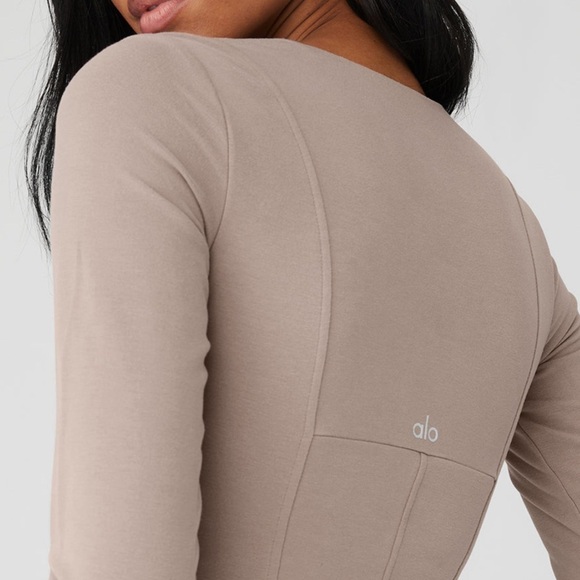 ALO Yoga Soft Sculpt Long Sleeve Corset Crop Top Taupe Sz L - Picture 4 of 13